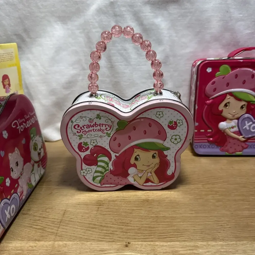 Y2k Strawberry Shortcake Lot Mini Doll With Dvd & 3 Lunch Boxes